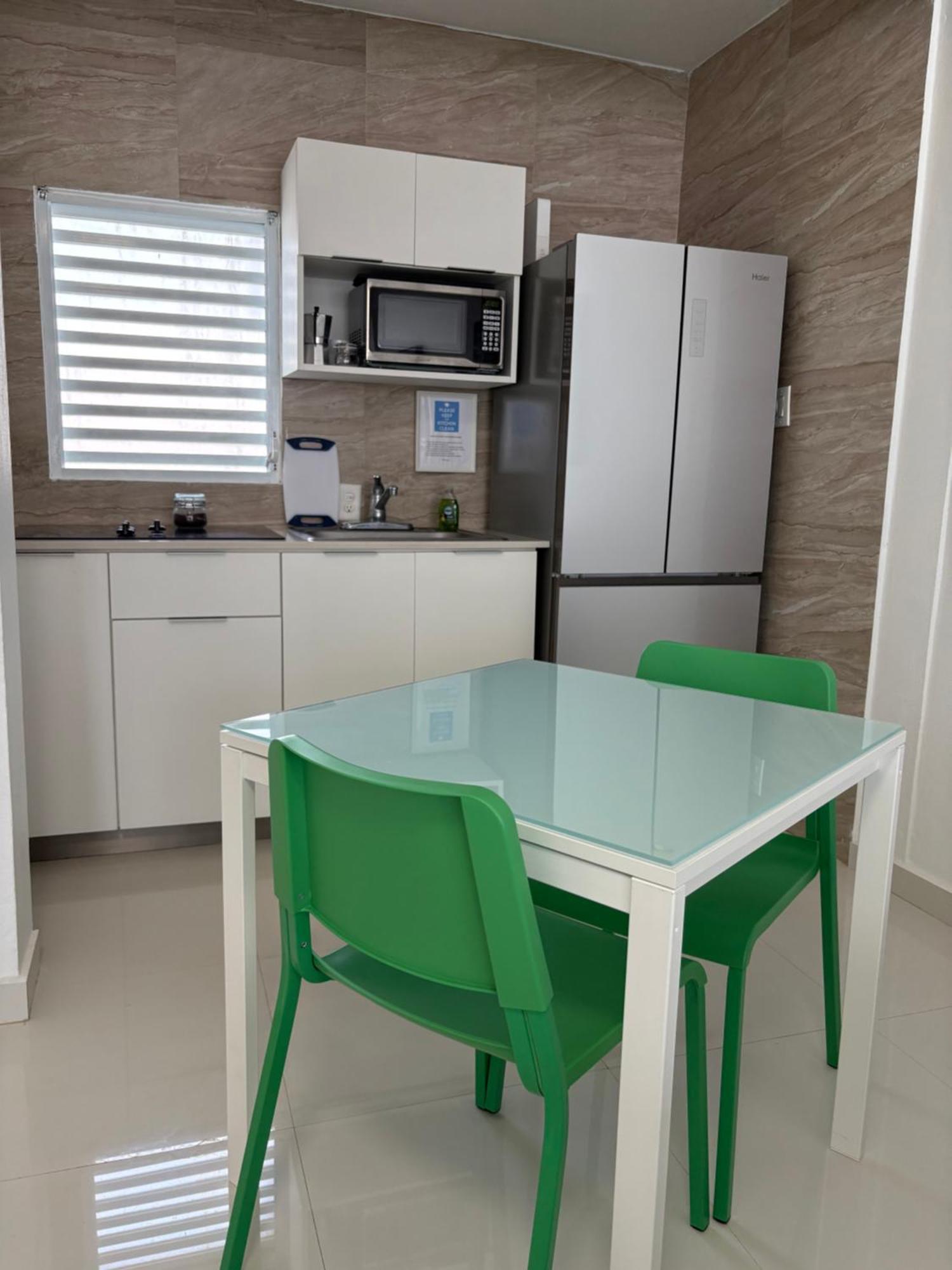 Posada Centric Studio Isla Verde San Juan Zewnętrze zdjęcie